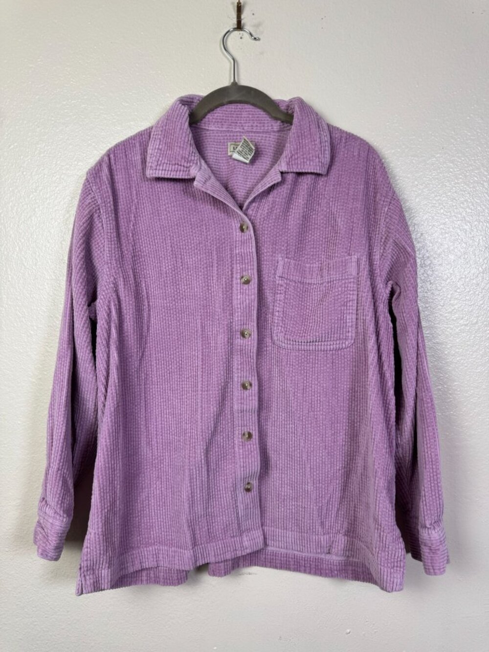 L.L. Bean Purple Pink Comfort Corduroy Button Up Shirt Medium Petite 100% Cotton - Picture 13 of 14